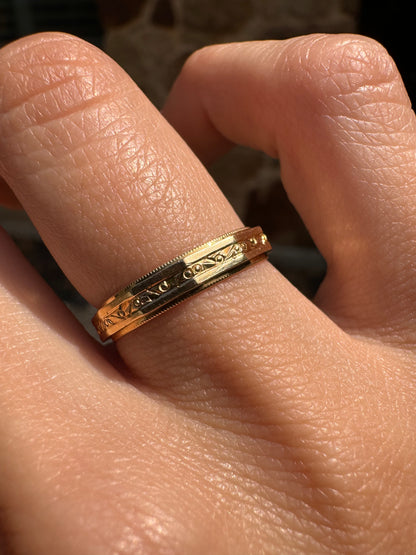 14k intricate hex band-size 5.75