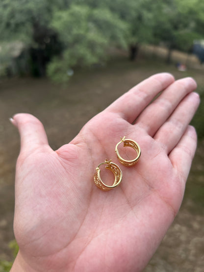 14k cutout hoops