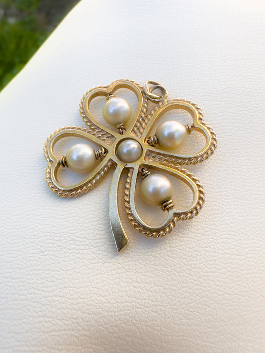 14k pearl clover