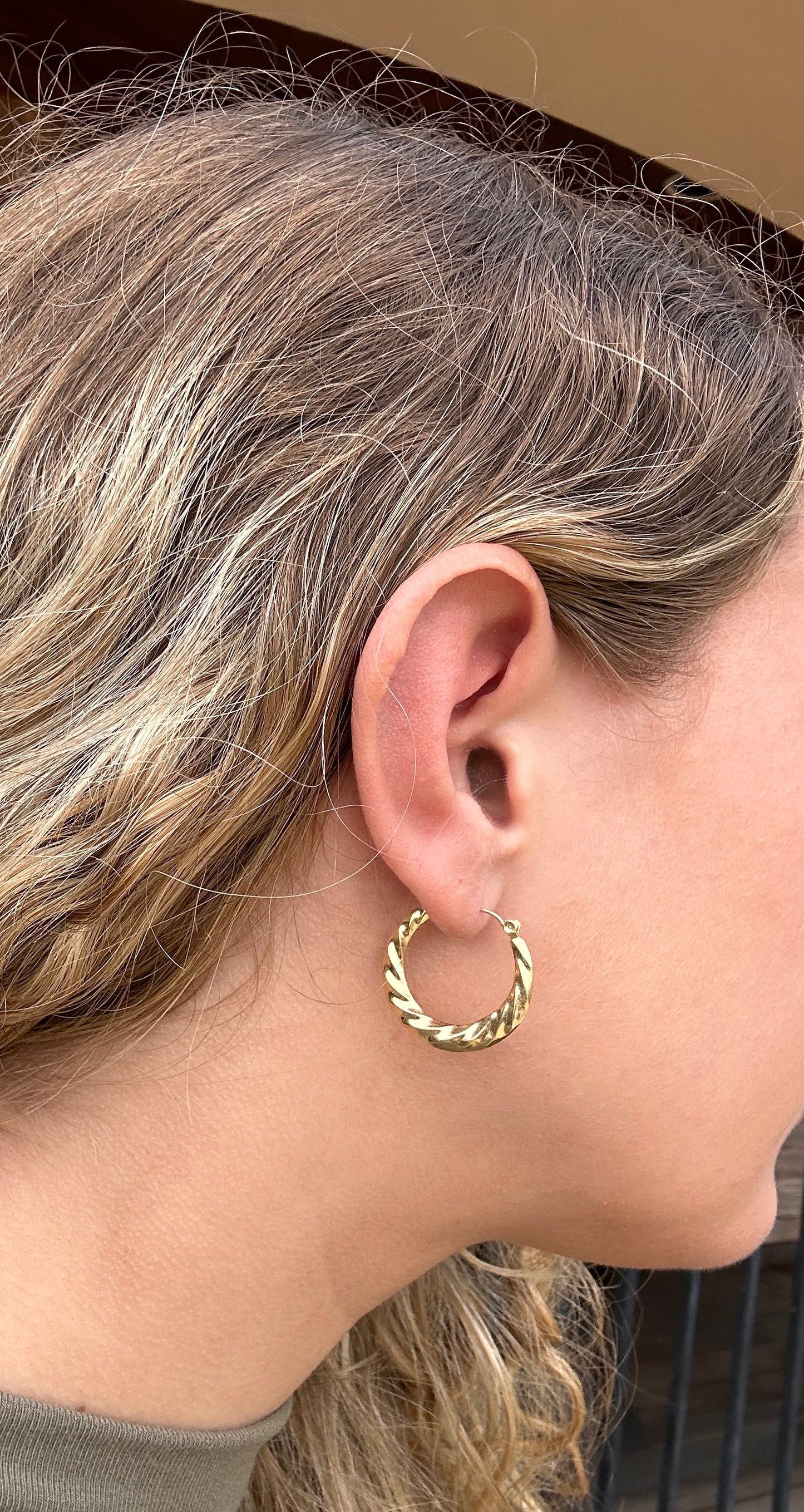 14k twist hoops