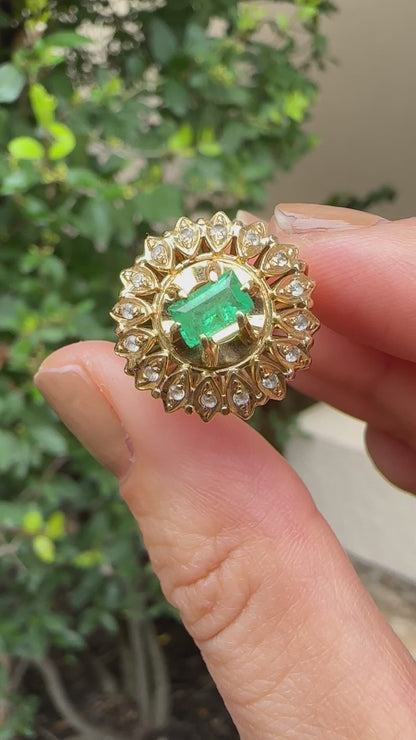 18k emerald and diamond cocktail ring