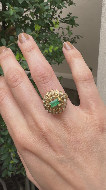 18k emerald and diamond cocktail ring