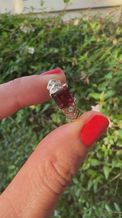 14k Garnet and Diamond Ring